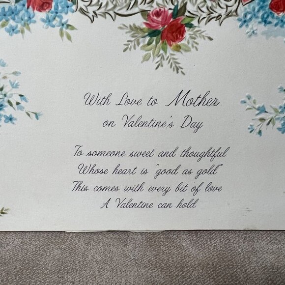 Valentines Day Card American Greetings Die Cut Pull Down Mother Printed in Italy - Picture 2 of 11